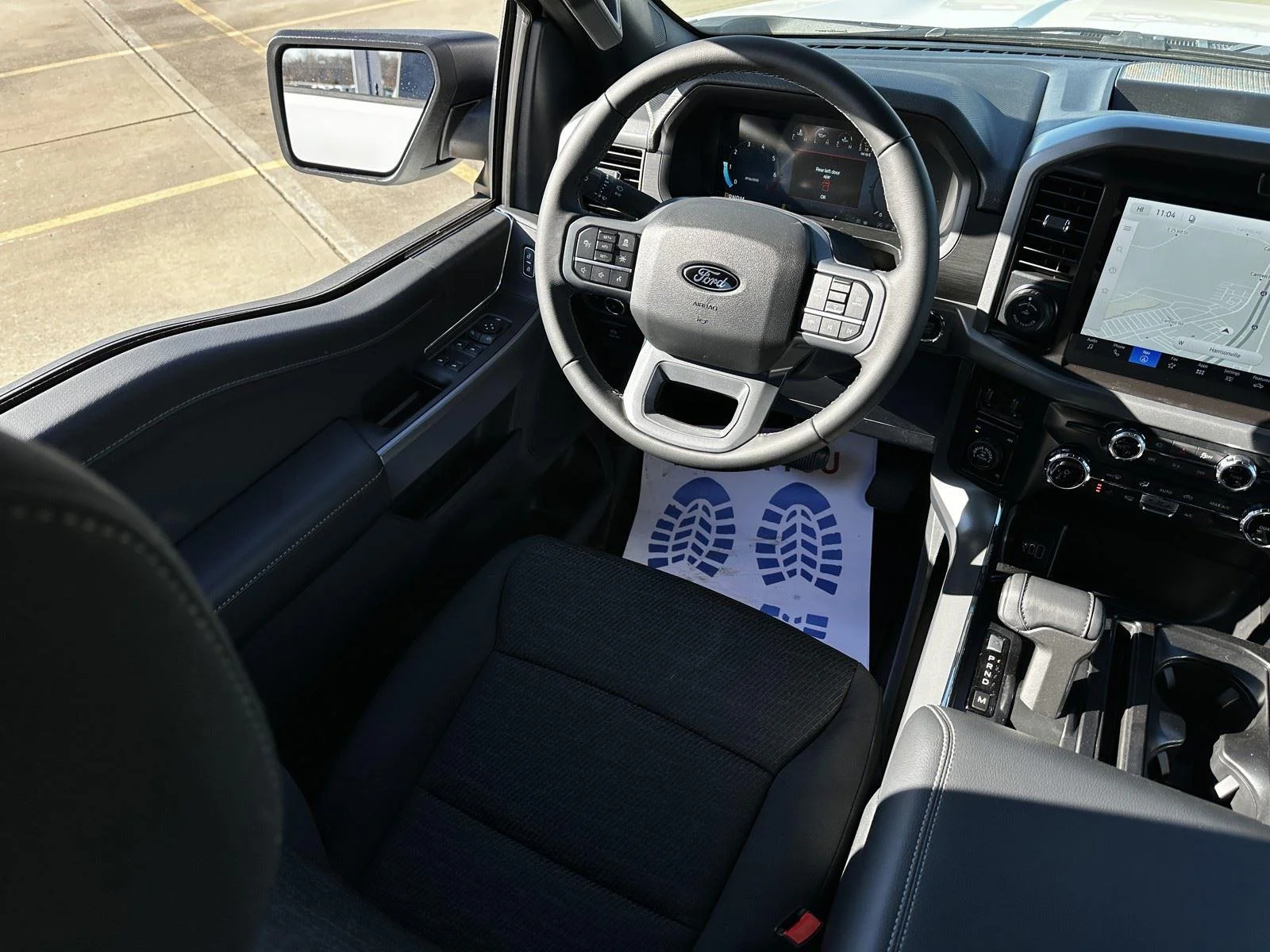 New 2026 Oxford White Ford XLT image 15