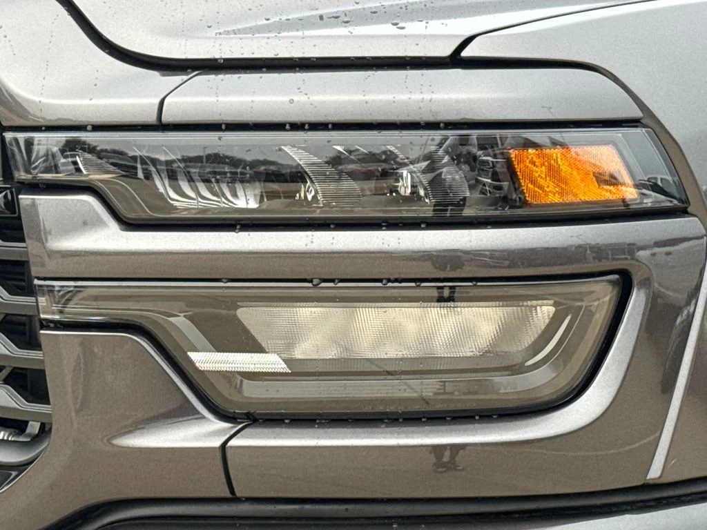 New 2026 Granite Crystal Metallic Clearcoat RAM Big Horn image 4