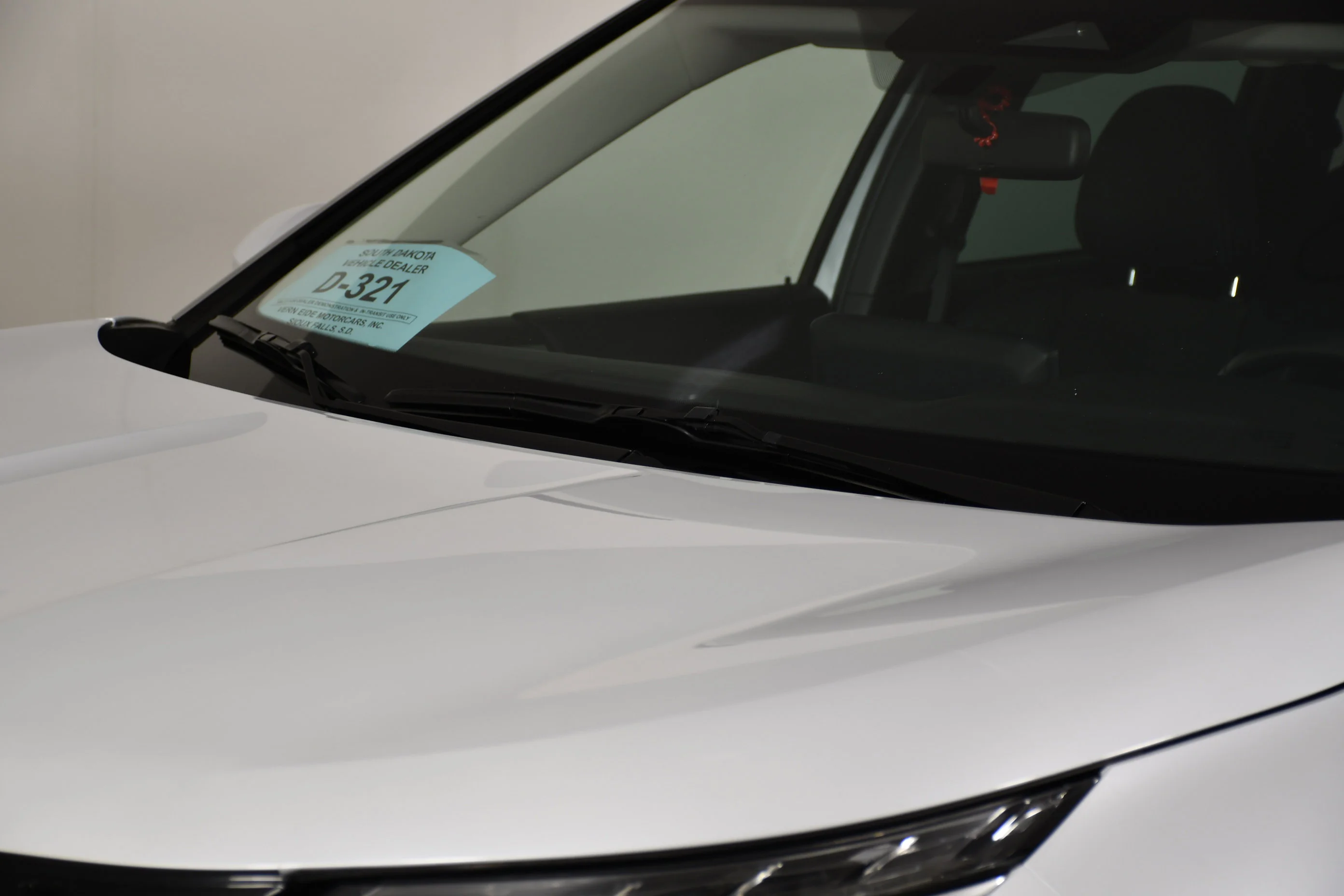 Certified Used 2023 White Diamond Mitsubishi SE image 12
