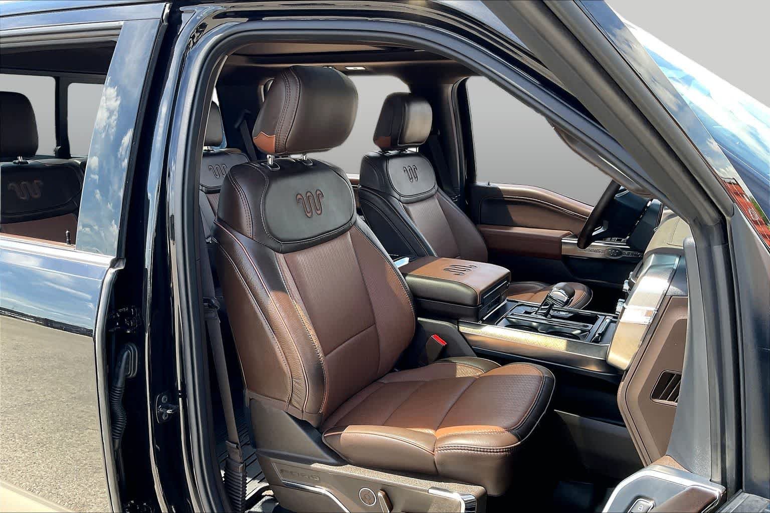 Used 2025 Agate Black/Marsh Gray Ford King Ranch image 9
