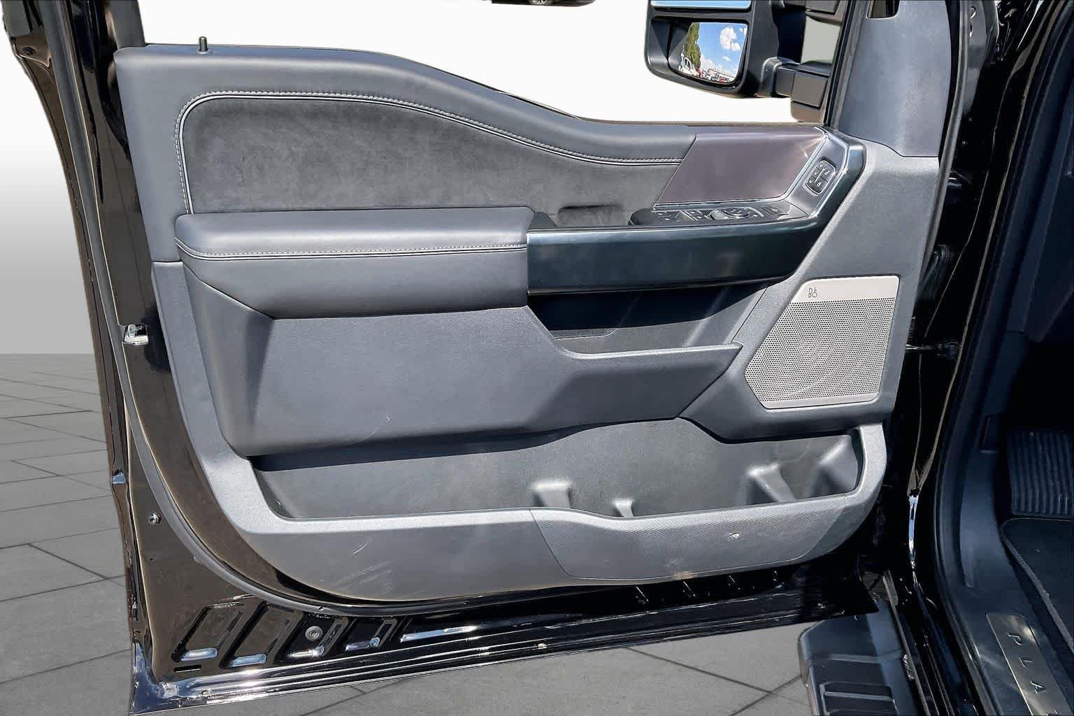 2026 Ford F-150 Platinum - Photo 10