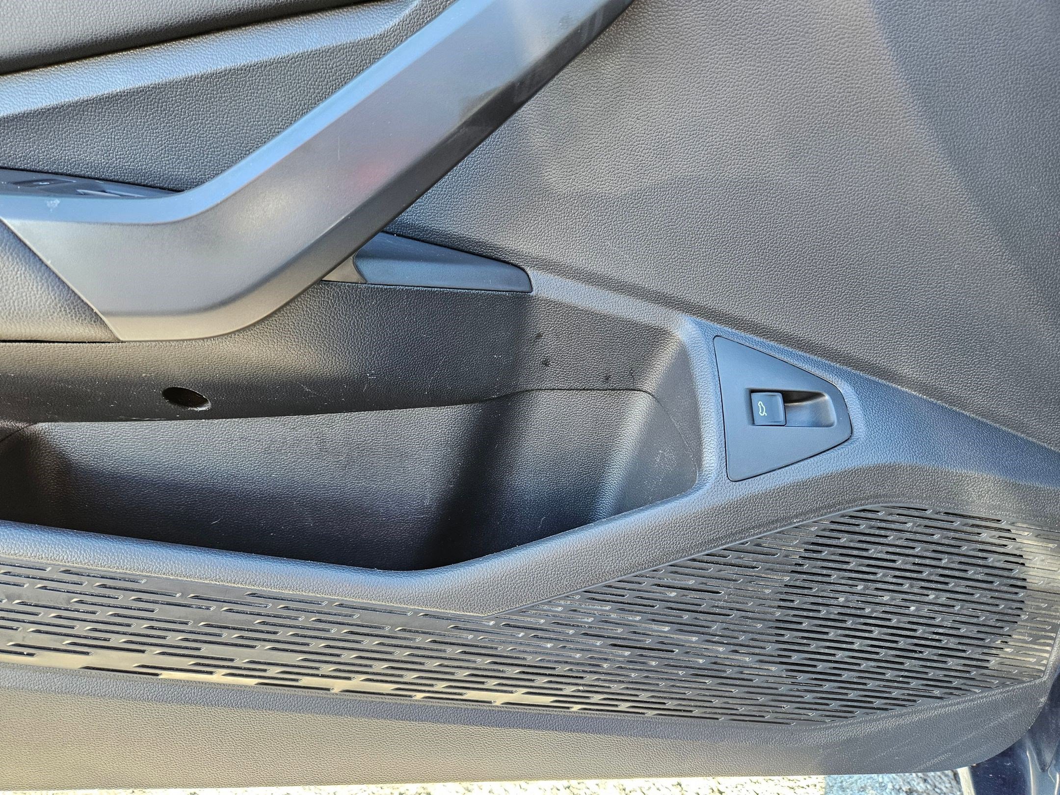 Used 2020 Silk Volkswagen S image 13
