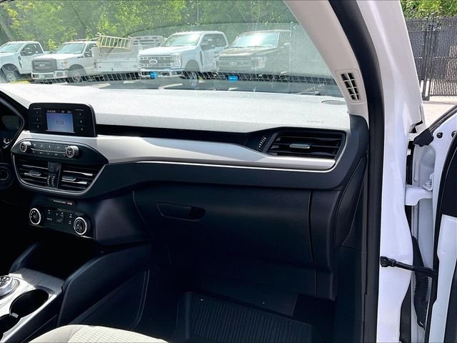 Used 2022 White Ford S image 17