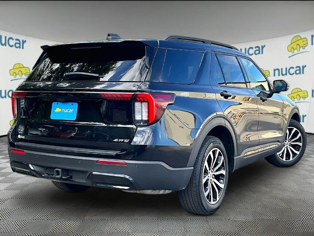 Used 2025 Black Metallic Ford ST-Line image 6