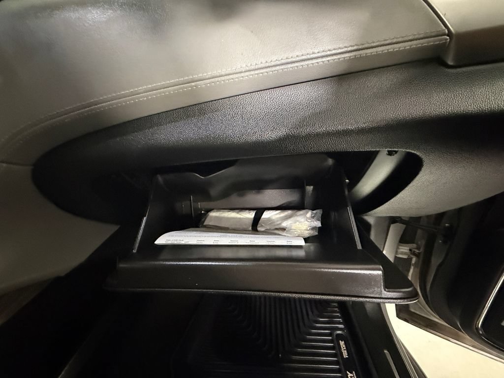 Used 2015 SILVER ICE METALLIC Chevrolet LT image 28