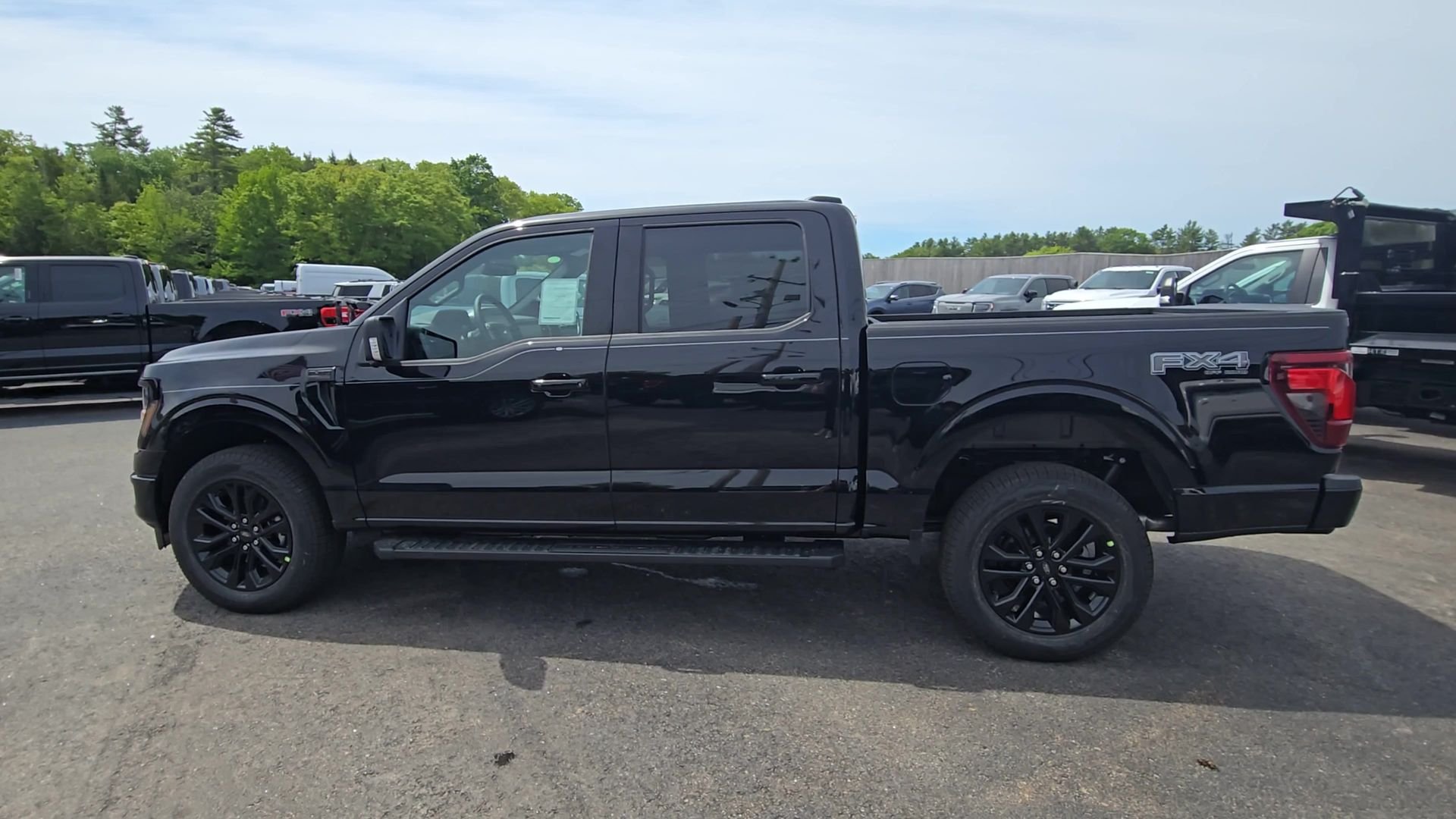 New 2026 Agate Black Metallic Ford XLT image 16