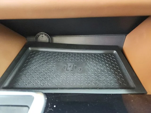Used 2025 Silver Nissan Platinum image 36