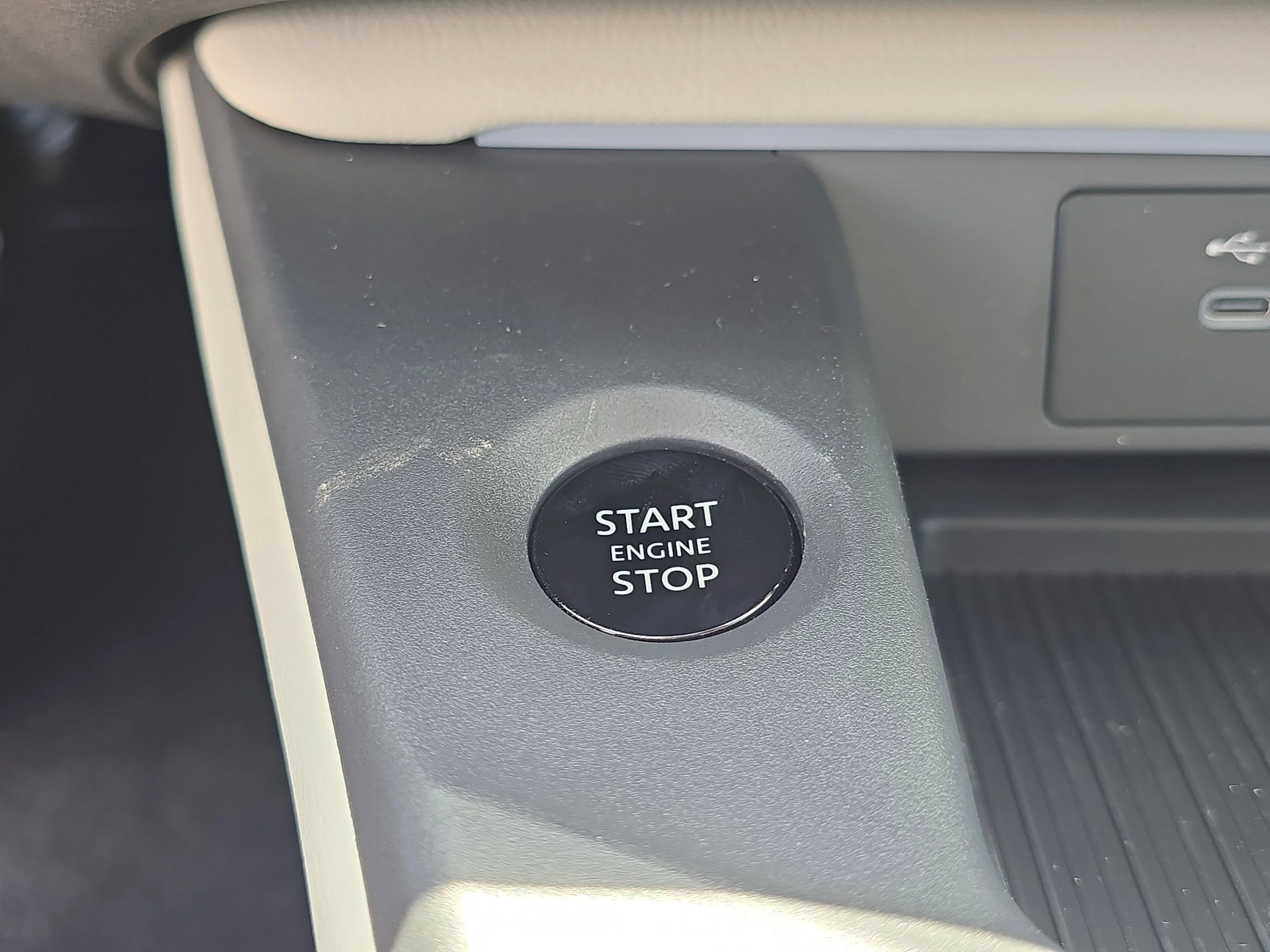 New 2026 Atlantic Gray Metallic Nissan SL image 28