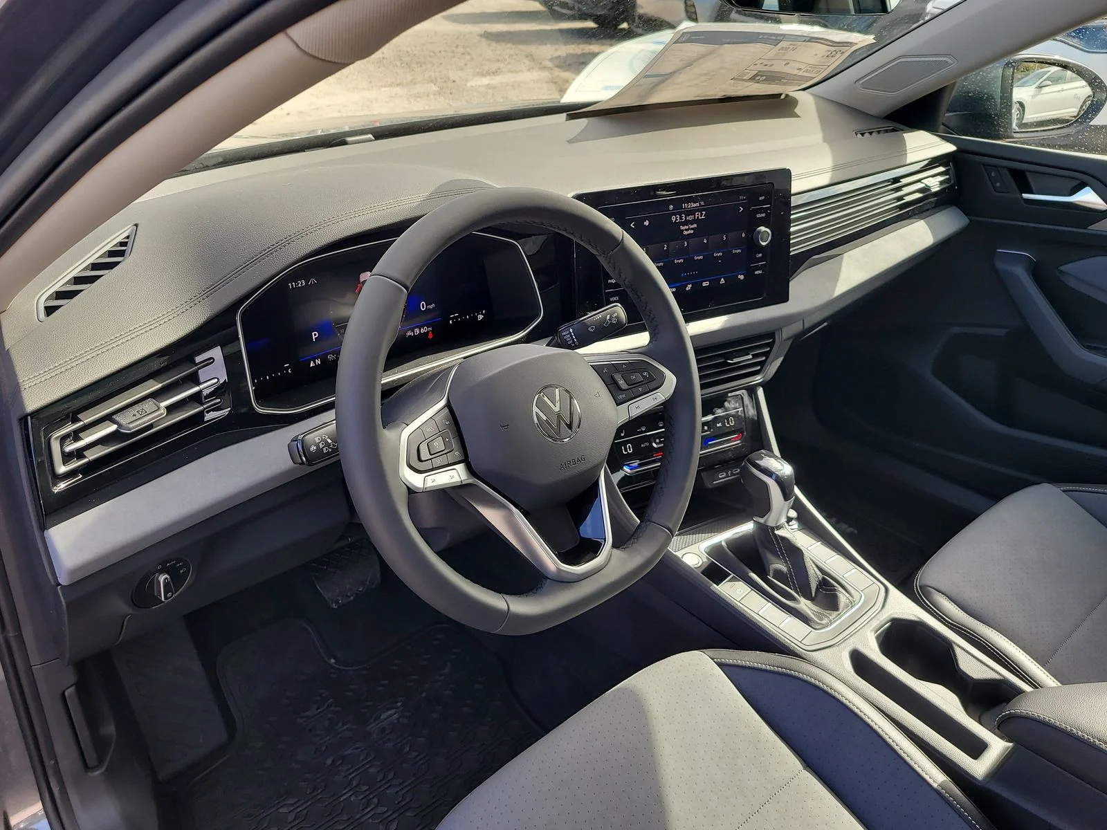 New 2026 Platinum Gray Metallic Volkswagen 1.5T SE image 20