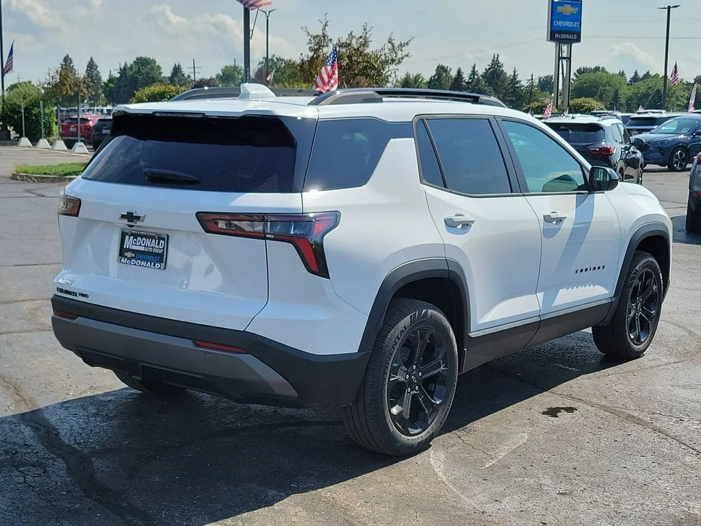 New 2027 Summit White Chevrolet LT image 3