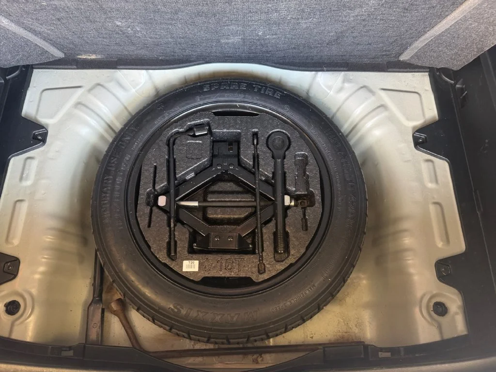 Used 2022 Gray Kia LX image 26