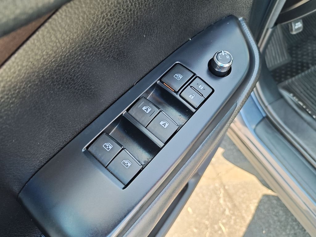 Used 2018 Blue Toyota XLE image 11