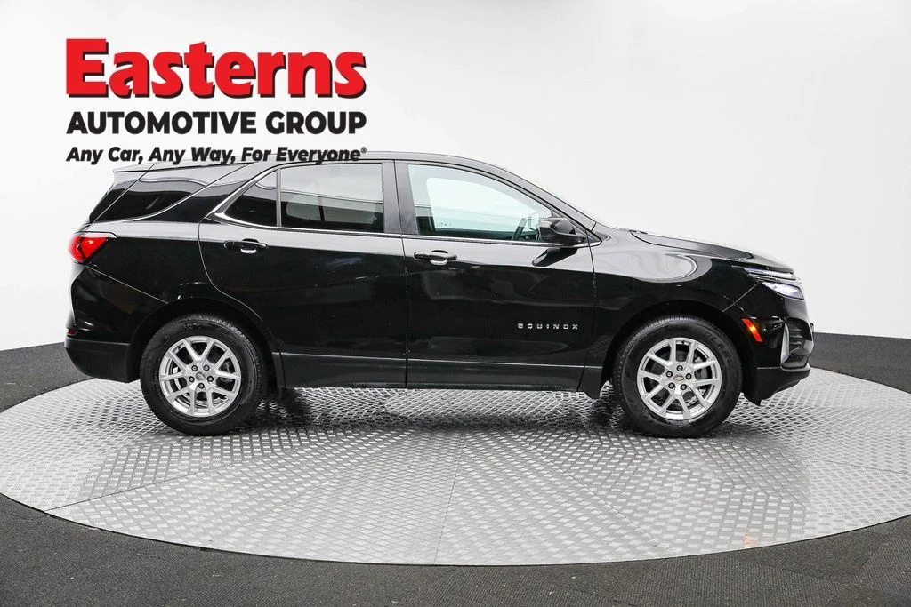 Used 2022 Black Chevrolet LT image 4