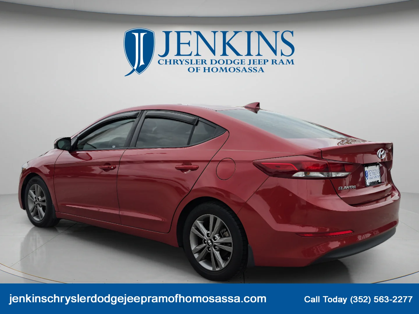 Used 2018 Scarlet Red Hyundai Value Edition image 7