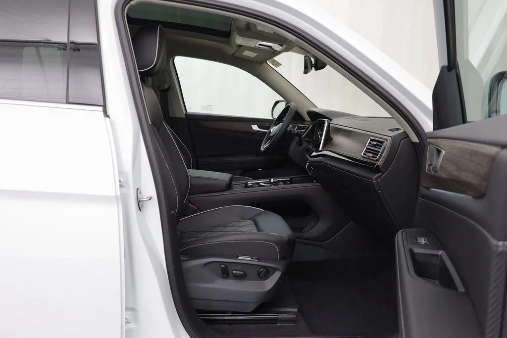 2026 Volkswagen Atlas SEL Premium R-Line - Photo 21