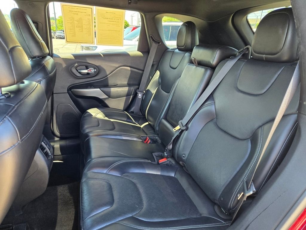 Used 2019 Red Jeep Limited image 32