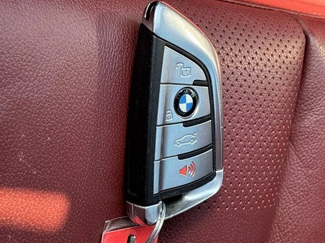 Used 2020 Gray BMW M50i image 48
