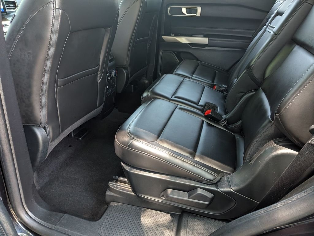Used 2023 Black Ford XLT image 26