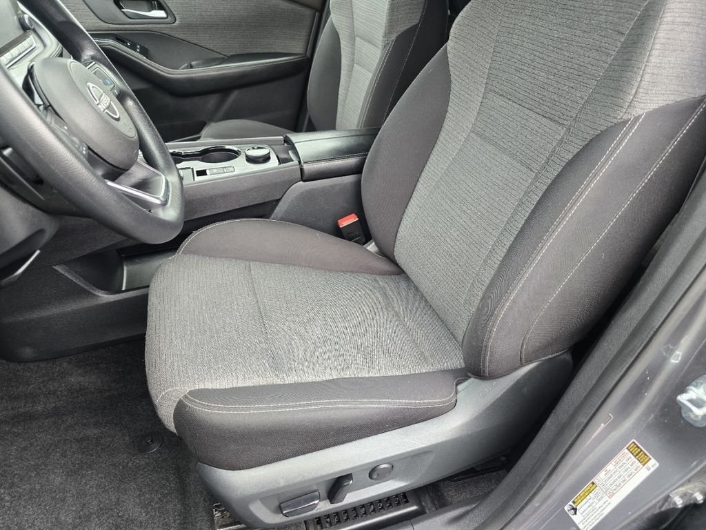 Used 2023 Gun Metallic Nissan SV image 22