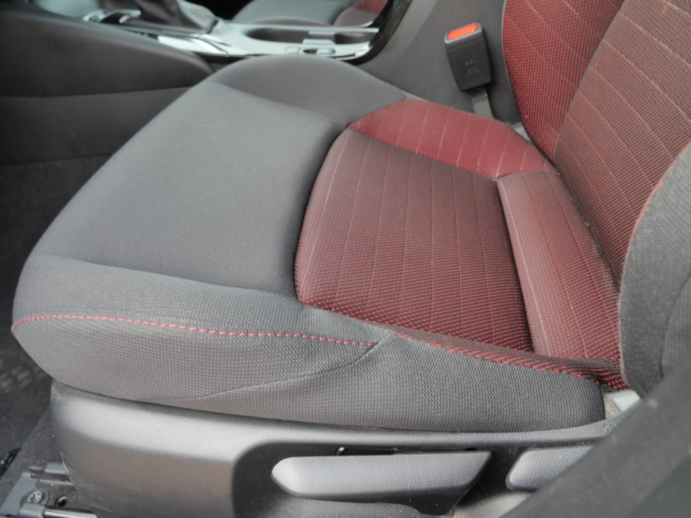Certified Used 2023 Ice Cap Toyota SE image 21