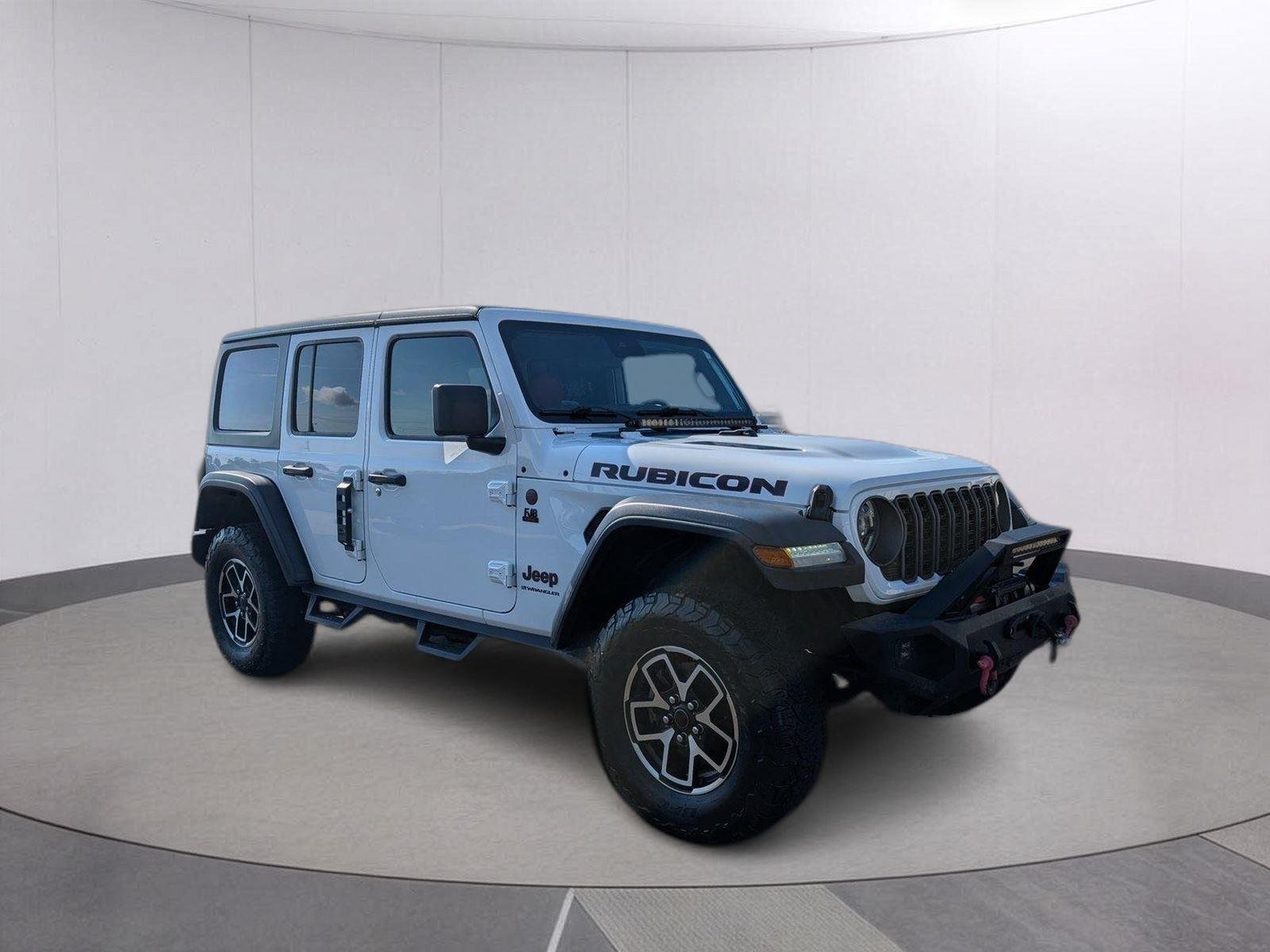 Used 2024 Bright White Clearcoat Jeep Rubicon image 7