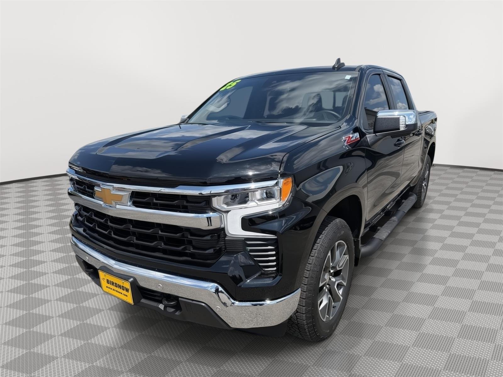 Used 2025 Black Chevrolet LT image 2