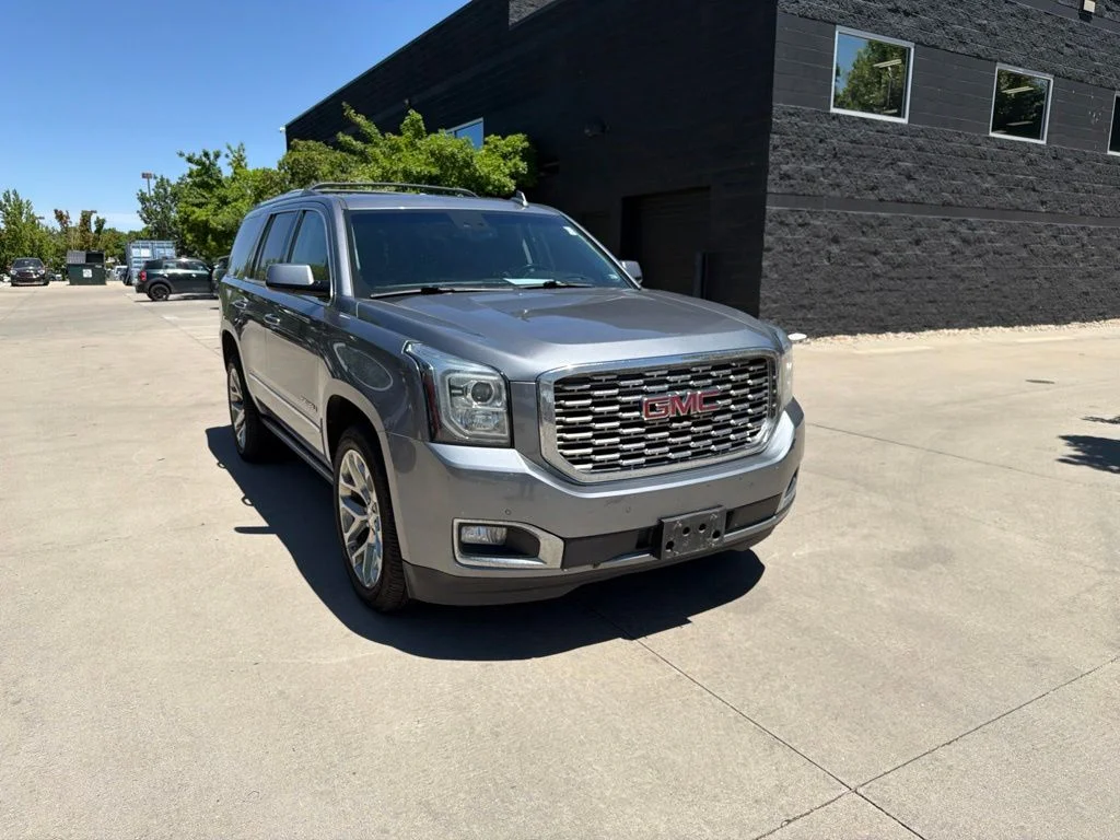 Used 2019 Steel Metallic GMC Denali image 7