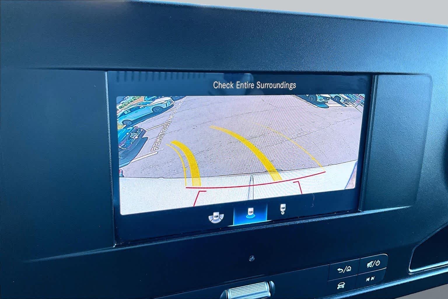 Used 2023 Arctic White Mercedes-Benz  image 27