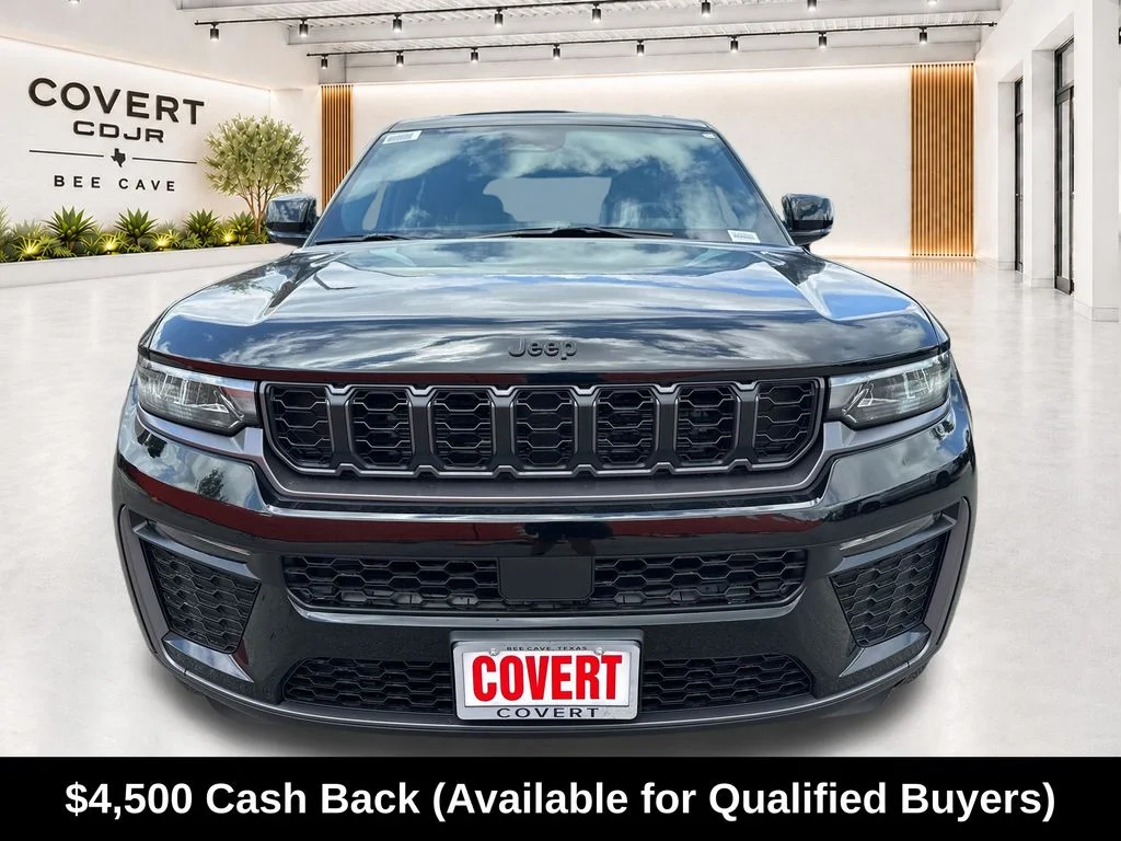 New 2026 Diamond Black Crystal Pearl-Coat Exterior Paint Jeep Limited image 3