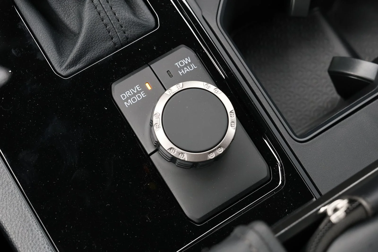 2026 Toyota Tundra SR5 - Photo 20