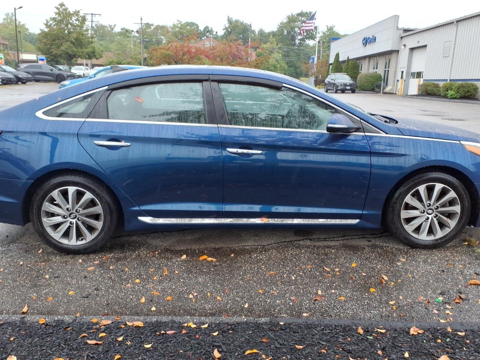 Used 2016 Lakeside Blue Hyundai 2.4L Sport image 4