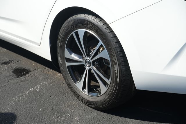 Used 2022 White Nissan SV image 10