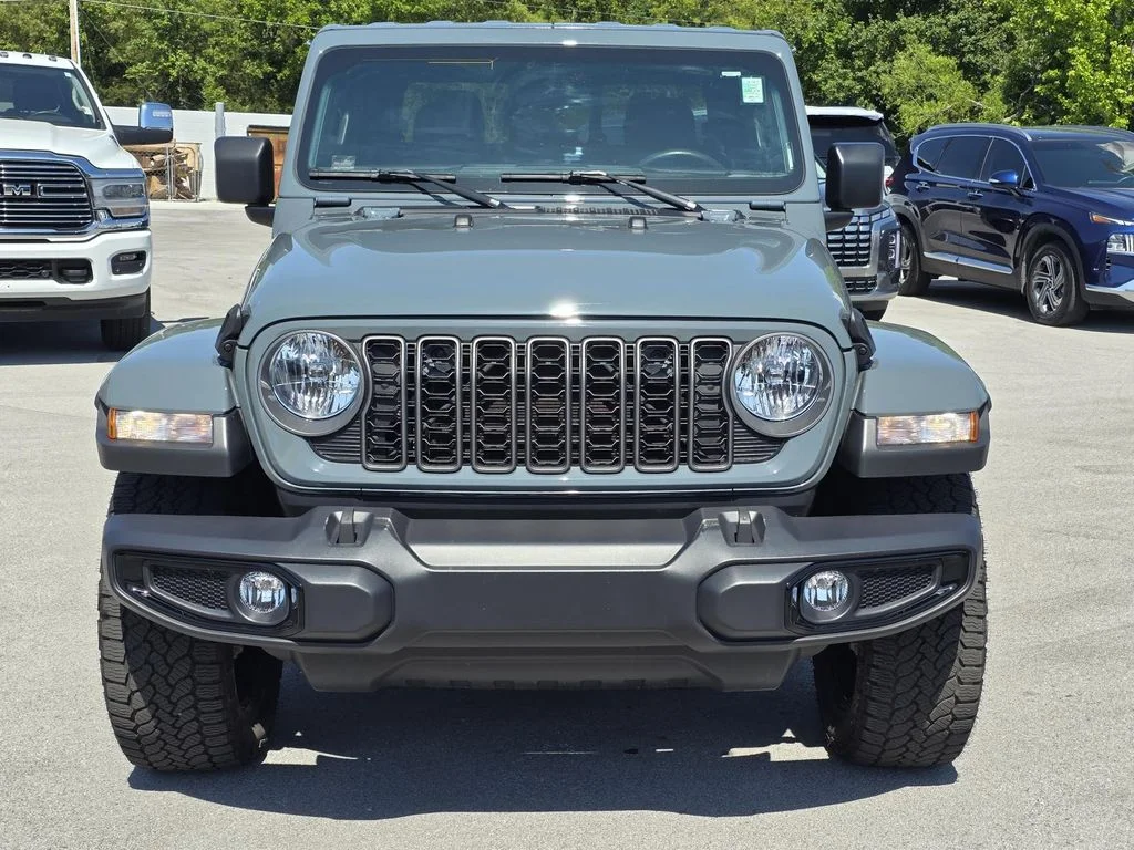 Used 2025 Anvil Clearcoat Jeep Nighthawk image 2