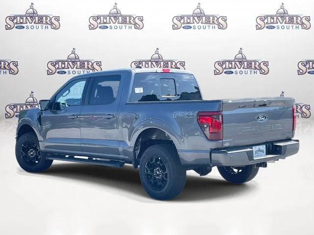 New 2026 Gray Ford XLT image 4