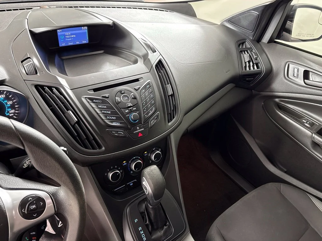 Used 2014 Orange Ford S image 34