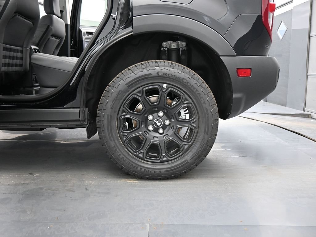 New 2025 Shadow Black Ford Badlands image 26
