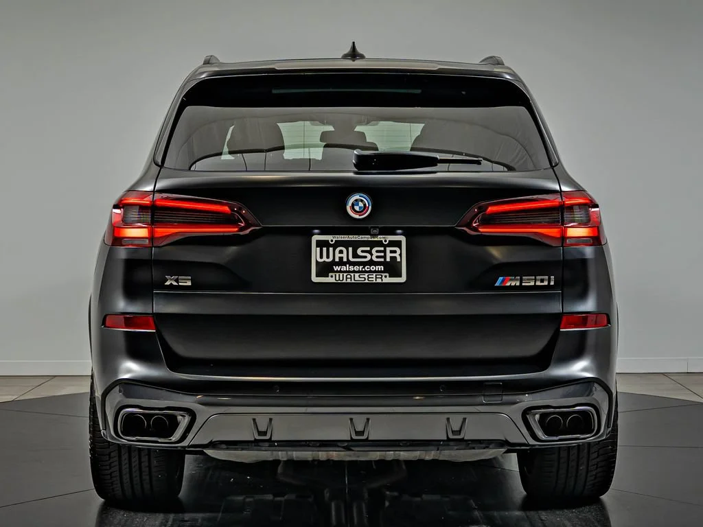 Used 2023 Special Order Color BMW M50i image 6