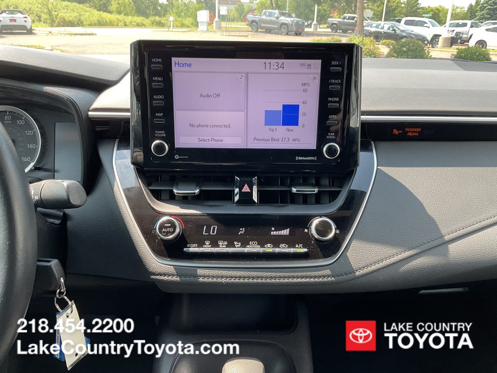 Used 2022 Silver Toyota SE image 17