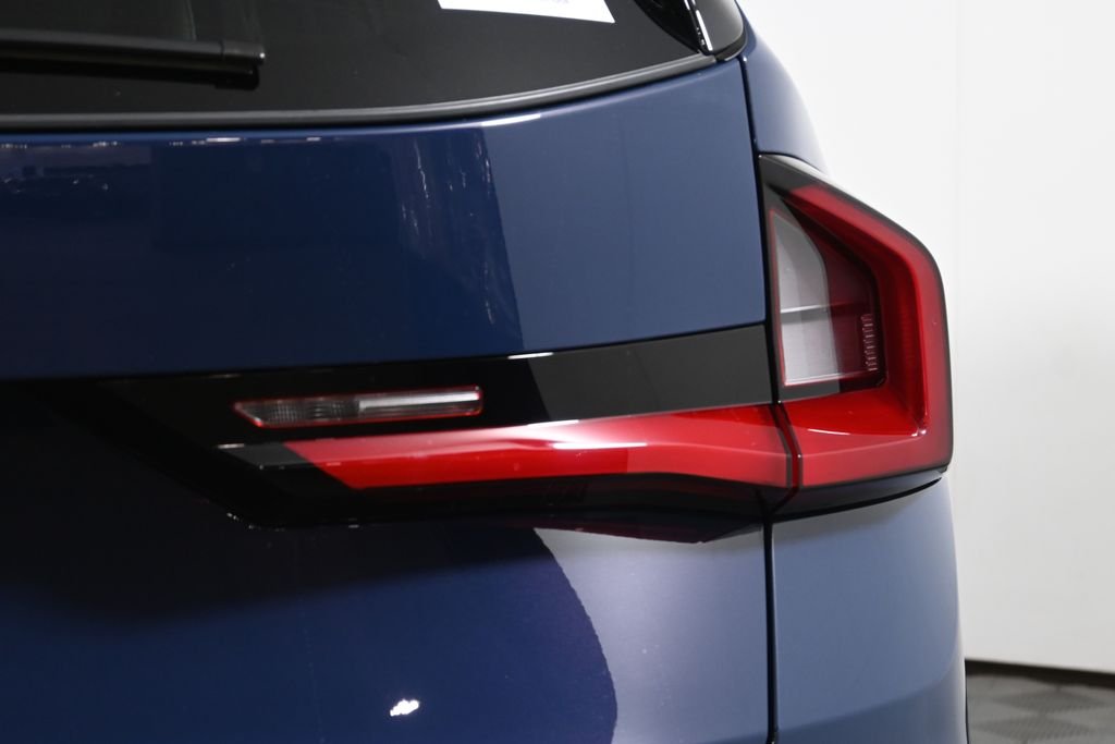 Used 2026 Blue BMW xDrive28i image 13