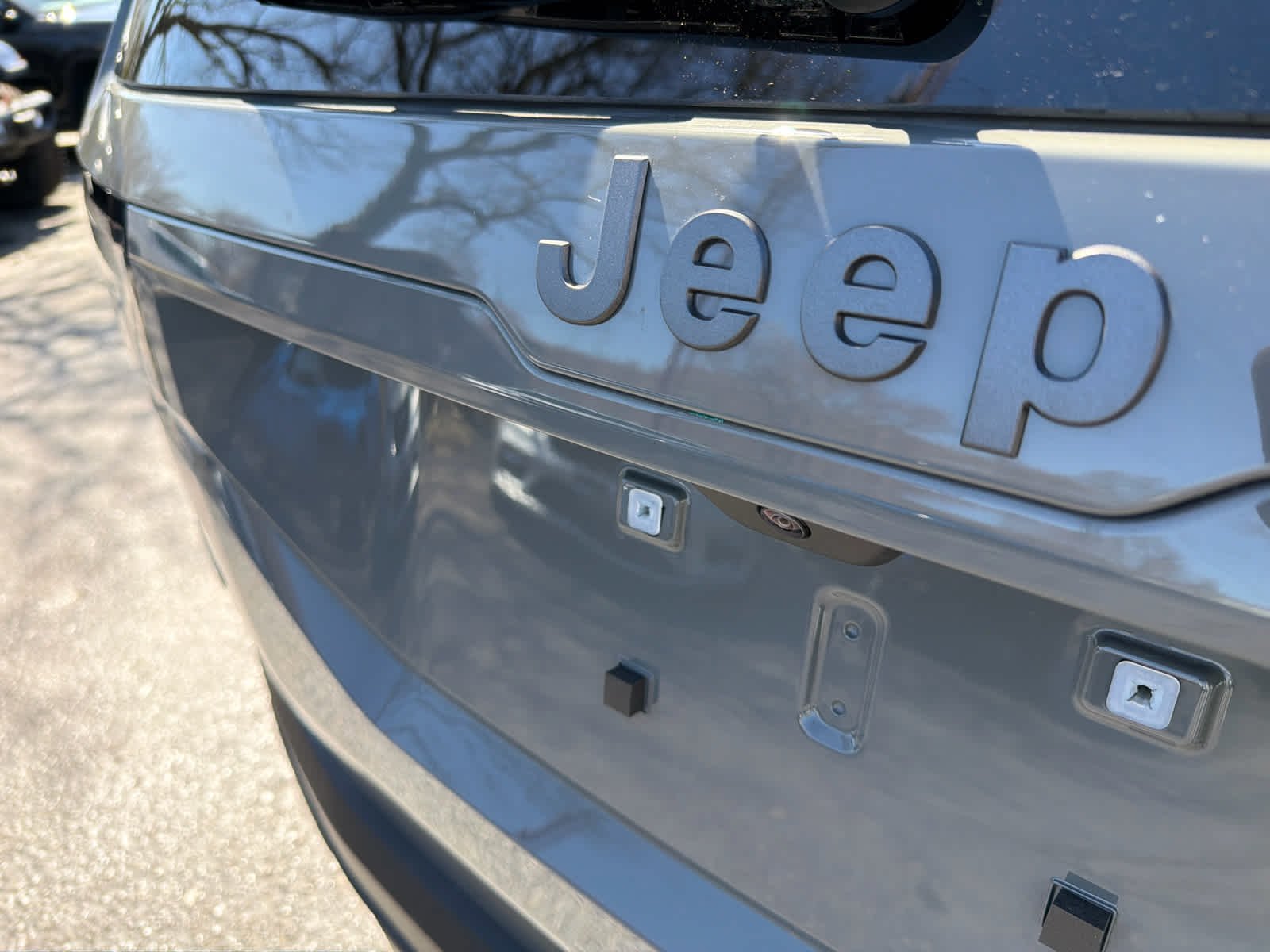 New 2026 Sting-Gray Clear-Coat Exterior Paint Jeep Limited image 17