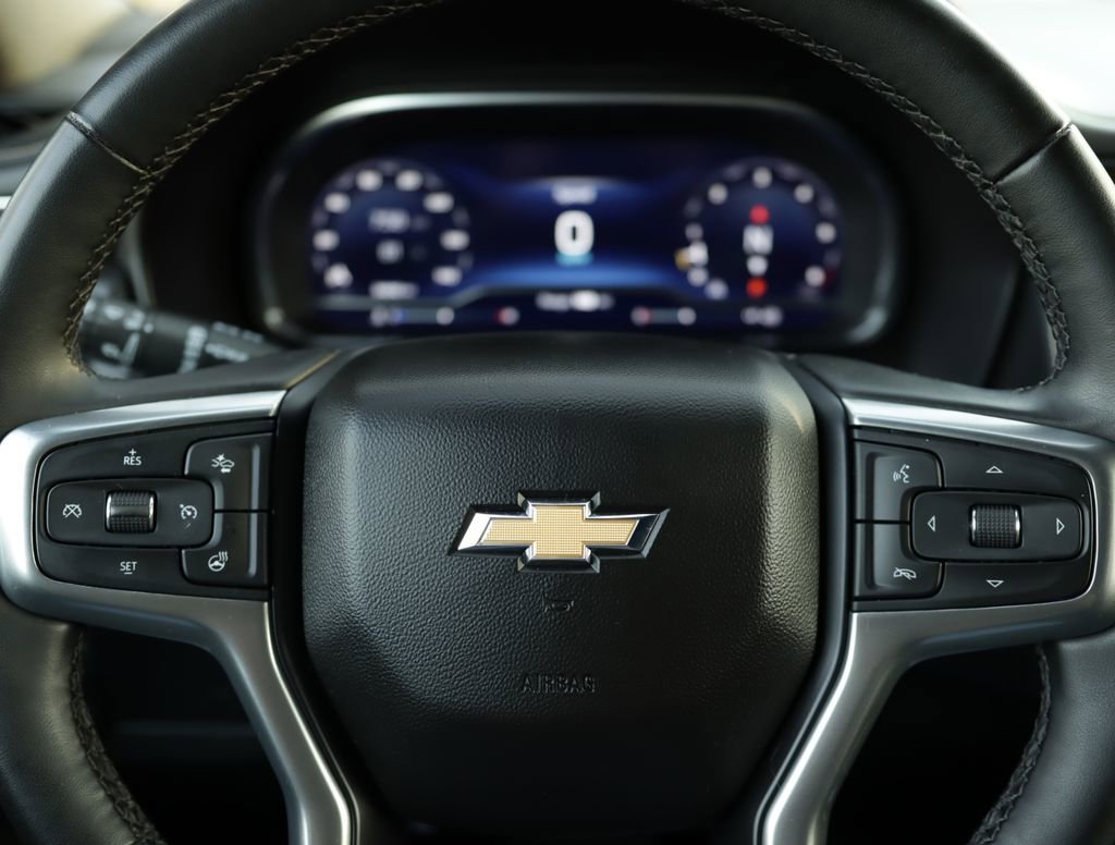 Used 2023 Silver Sage Metallic Chevrolet Premier image 11