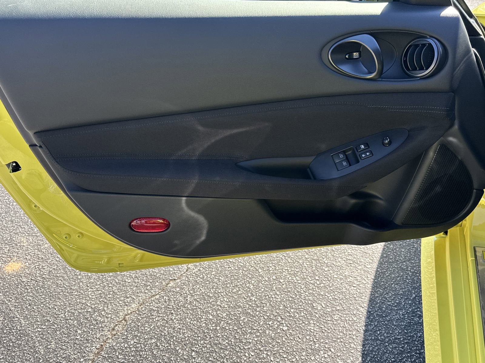 2024 Nissan Z Sport - Photo 11