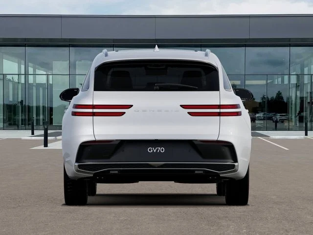 New 2027 White Genesis 2.5T Advanced image 8
