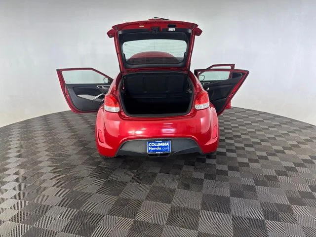 Used 2014 Red Hyundai Base image 18