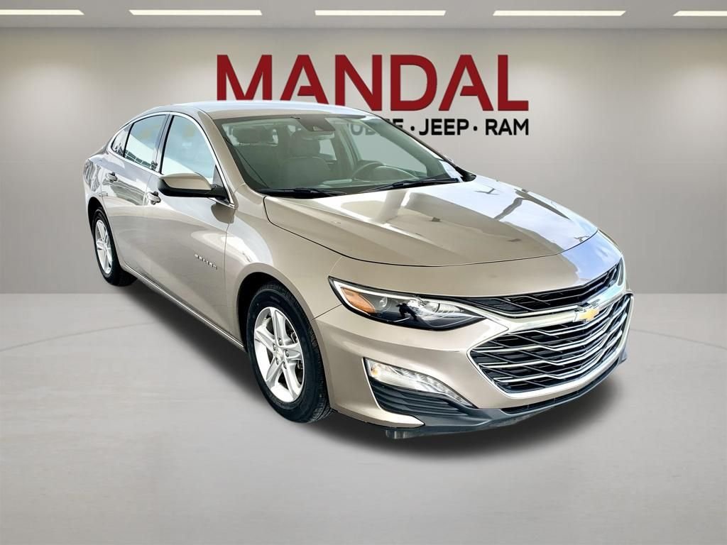 Used 2023 Gray Chevrolet LT image 4