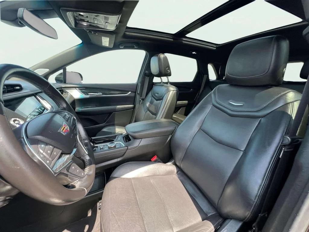 Used 2021 STELLAR BLACK METALLIC Cadillac AWD Premium Luxury image 18