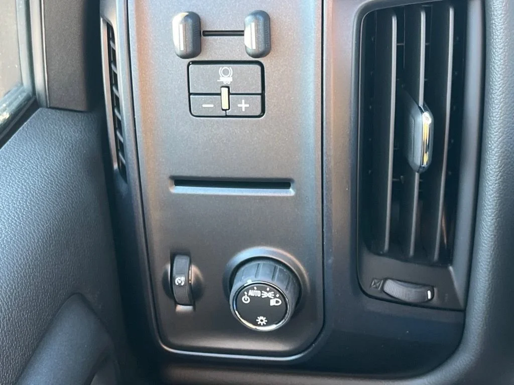 New 2024 Summit White Chevrolet Work Truck image 9