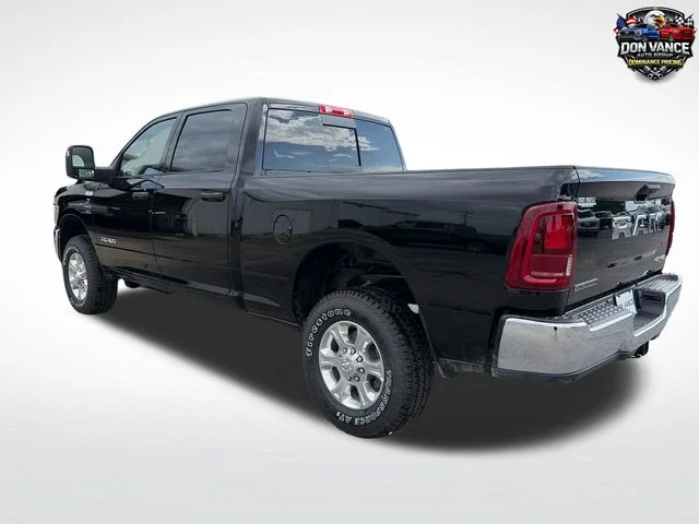 New 2026 Diamond Black Crystal Pearl-Coat Exterior Paint RAM Big Horn image 3