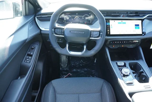 New 2026 White/off-white Jeep Laredo image 12