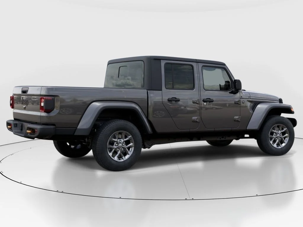 New 2026 Granite Crystal Metallic Clear-Coat Exterior Paint Jeep 85th Anniversary Edition image 4